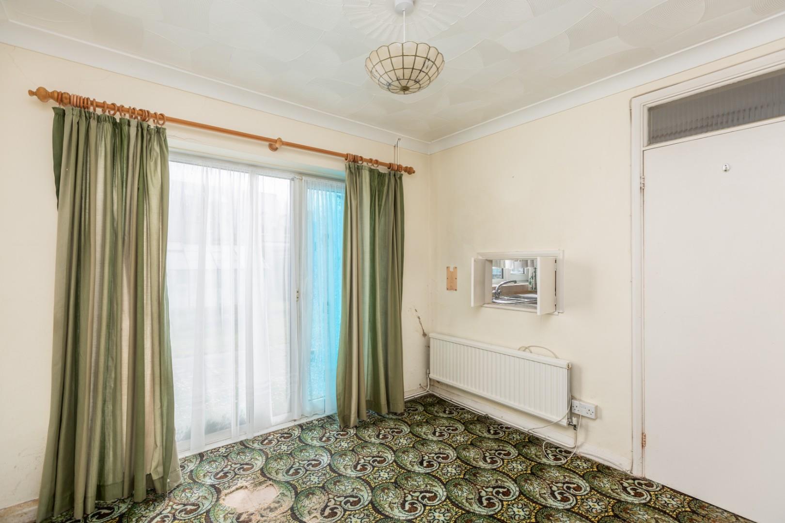 Browns Drive, Southgate, Swansea, SA3 2AE